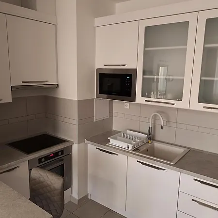 Tp Spacious Stylish Free Parking Apartment