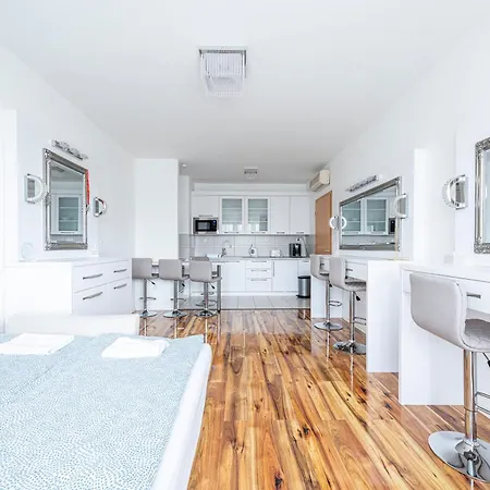 Tp Spacious Stylish Free Parking Lejlighed Szeged