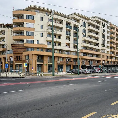 Διαμέρισμα Tp Spacious Stylish Free Parking