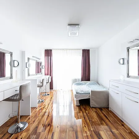 Διαμέρισμα Tp Spacious Stylish Free Parking